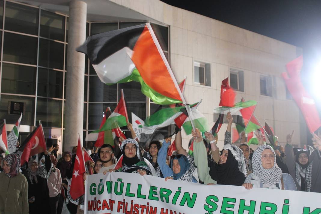 Konya'da Filistin'e destek mitingi! Kara Konvoyu coşkuyla karşılandı 3